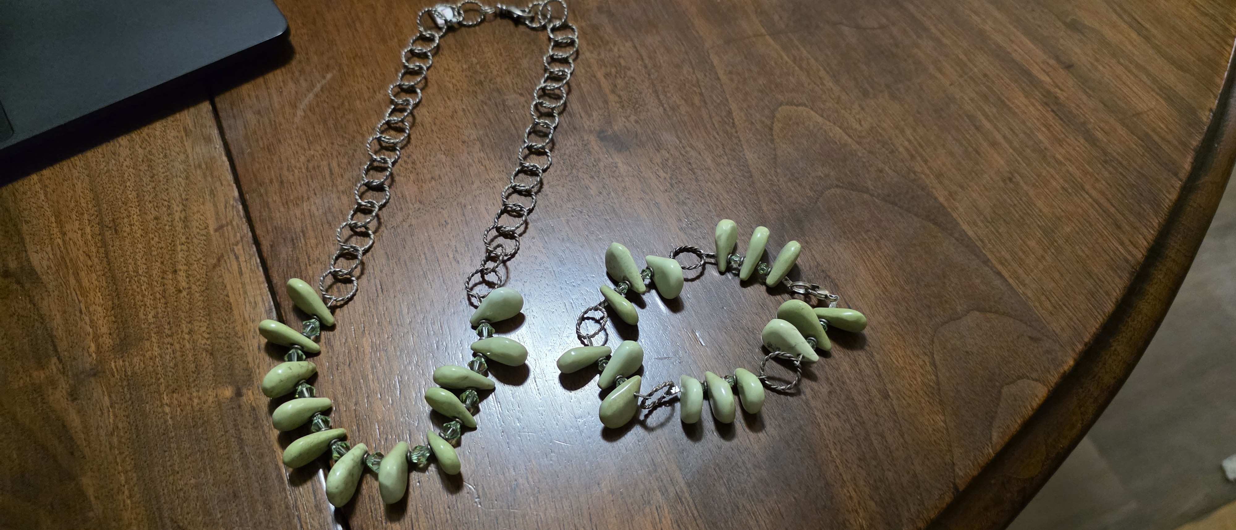 Light Green Stone Bead Necklace and Bracelet Set