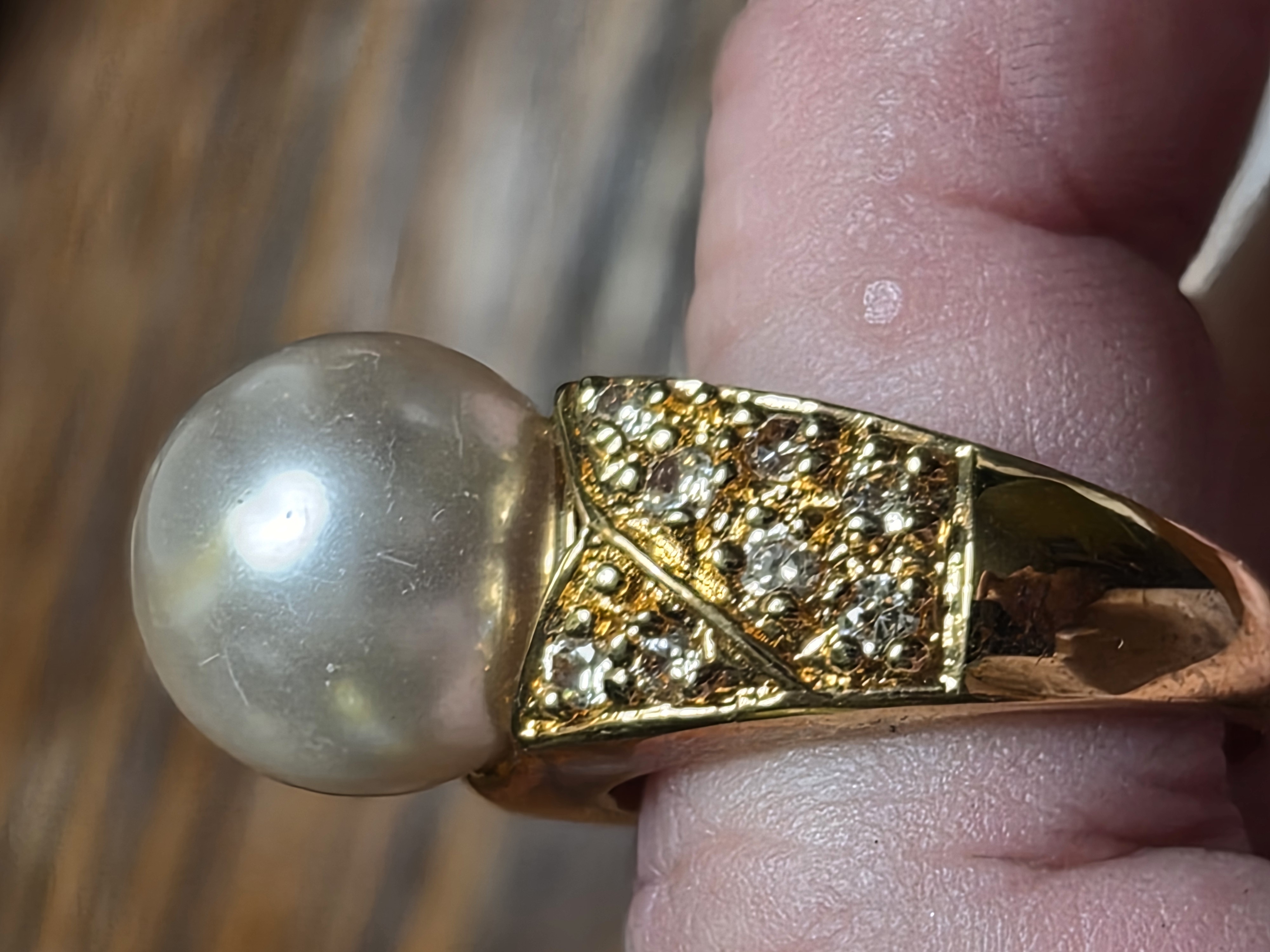 Vintage Gold-Plated Ring with Faux Pearl and Cubic Zirconia - left