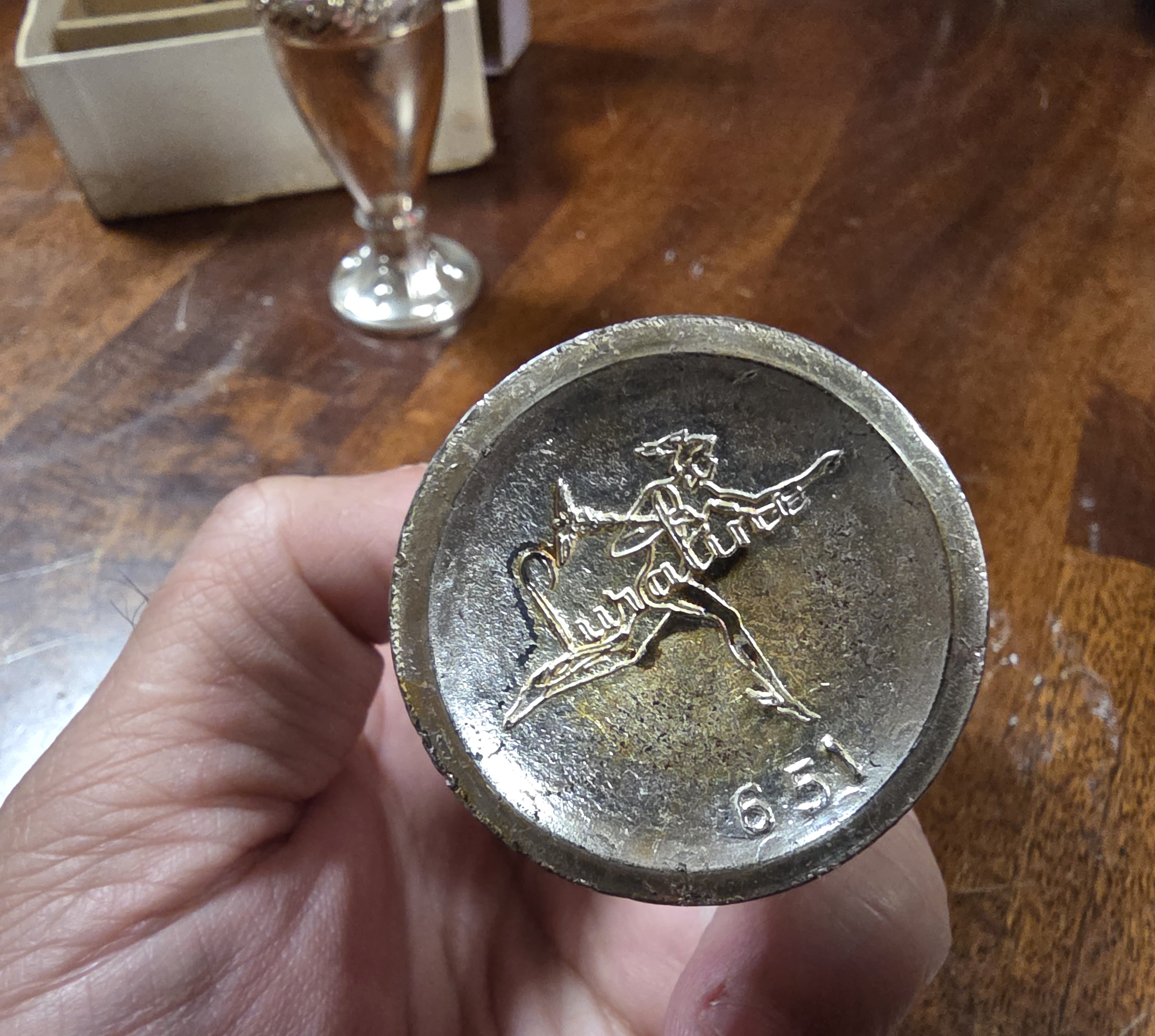 Puritan Salt and Pepper Shakers 651 - label